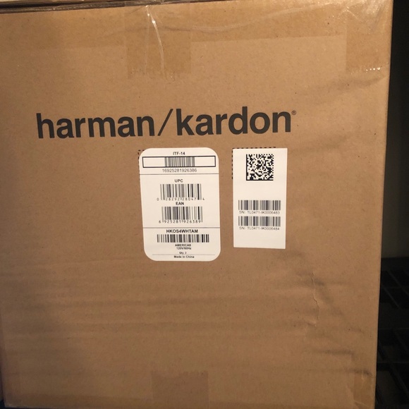Savings Alert!!2 Harman Kardon Onyx Studio 4 - Picture 8 of 8